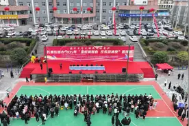 嗨翻天！长寨街道2025年篮球赛激情开幕图片