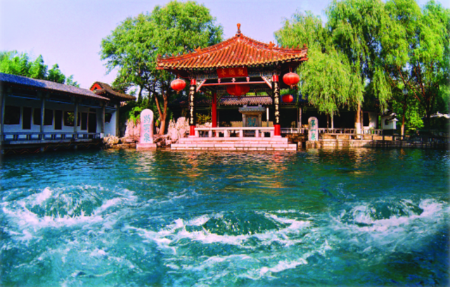 济南趵突泉地下水位突破近三年新高度，达30.23米，景区：目前正在最佳观赏期