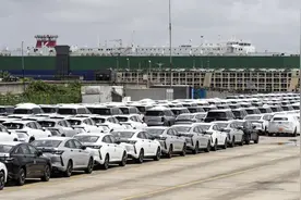 去年上海外贸总值4.27万亿创历史新高，民营企业进出口占比首超三分之一图片