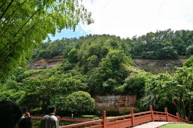 山海交响丨来乐山清凉之地，秒切“空调模式”!