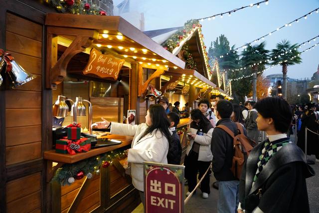 北京环球度假区“冬季假日”主题活动开启