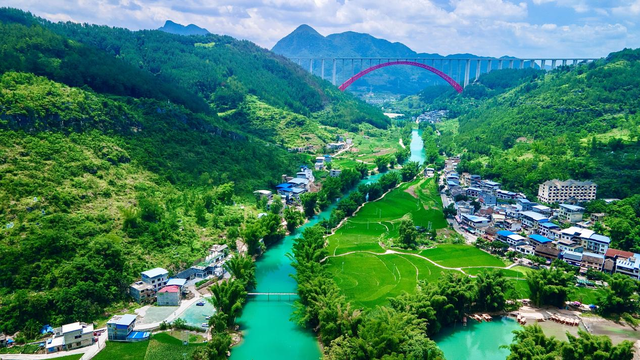 8大秋冬景区 + 30条线路！贵州省旅行社线路产品直播大赛复赛激战正酣