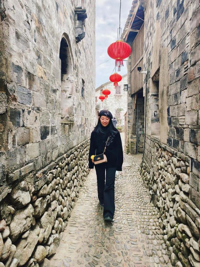 晚潮｜古镇随想