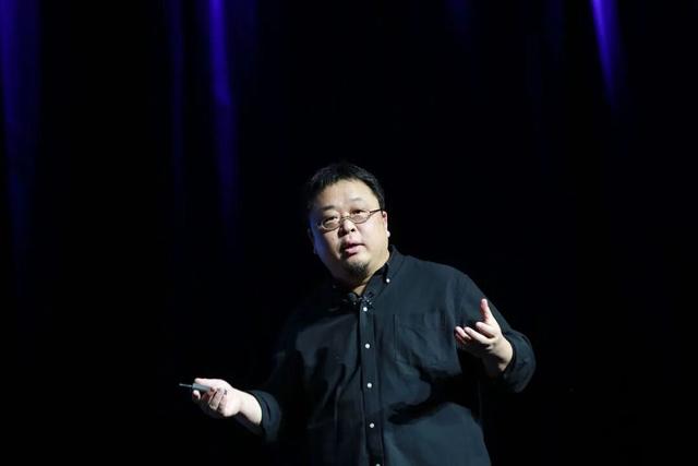 罗永浩宣布将测评市面在售预制菜，强调不会直播带货：为了避嫌，我只做评测