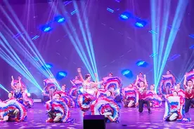 以“舞”会世界！暨南大学举行国际土风舞大赛图片