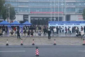 高职单招| 6500余名学生逐梦湖汽职院2024年单招考试图片