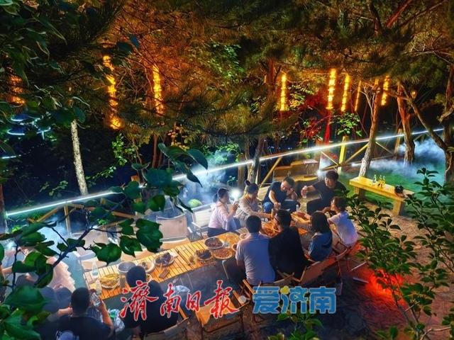 红叶谷夏日福利来袭：免票入园+帐篷露营+百合花海，还有勇敢少年夏令营等你来！