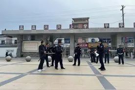怀宁县石牌初级中学开展应急小单元培训演练图片