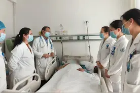 逆转生命！青大附院血液内科西海岸病区脐血移植，救治重型再生障碍性贫血患者图片