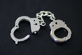 与未成年人发生性关系是否构成强奸？这个案例被收入人民法院案例库图片