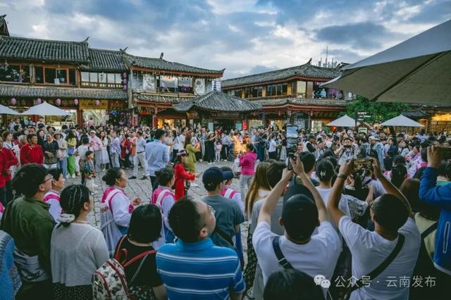 小曲一响，硬控全场！丨15秒看云南