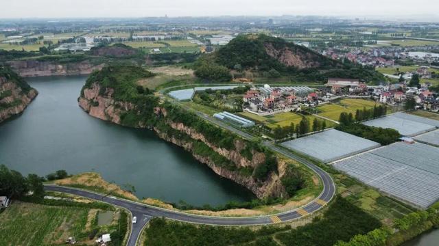 驾游浙江 ｜ 探访余华笔下的“盐系小城”！海盐这条公路，藏着长三角最治愈的山海湖光