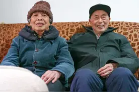 存了大半辈子的50万积蓄，全部捐了！八旬夫妻说“这不是一时冲动”图片