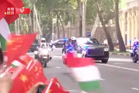 独家视频丨习近平结束对塔吉克斯坦的国事访问乘专机离开杜尚别图片