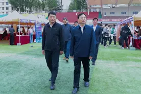 鲁东大学“就业双选会”：300余家单位提供万余岗图片