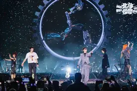 虾米音乐娱乐主办新裤子2025巡演 全链路服务助力独立音乐嗨翻3万人体育场图片