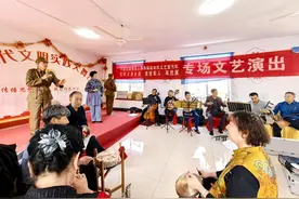 青岛平度：致敬峥嵘岁月 礼赞不朽军魂 ——慰问退役军人、军烈属专场文艺演出图片