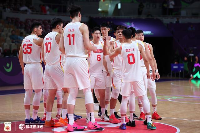 曝中国男篮因篮架问题改变训练地