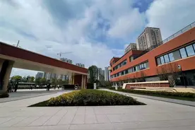 小学部8个、初中部4个！云大附中西山学校2023年招收12个教学班图片