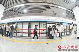 长沙地铁十年成长记图片