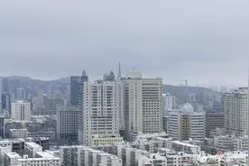 乌鲁木齐都已经暖到下雨了 为什么又下了一场大雪？图片