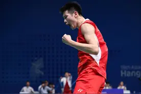 让2追3！中国男羽实现惊天大逆转，击败印度队夺冠图片