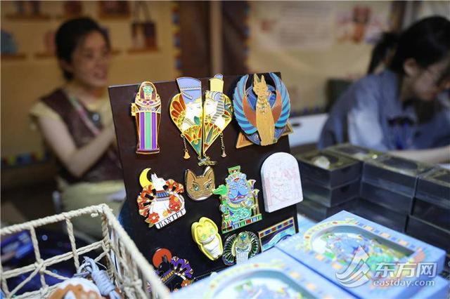 直击上博“168小时嘉年华”首日！夜场票已全部售罄 | 组图