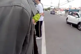上海八旬老人凌晨3点外出，寻找陪伴了40多年的自行车图片