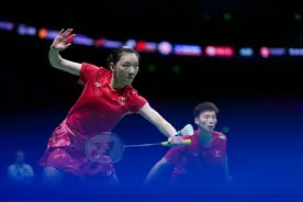 （体育）羽毛球——亚锦赛：蒋振邦/魏雅欣无缘混双决赛图片