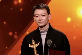 郭帆再获华表奖，透露沈腾刚在《流浪地球3》片场“灰头土脸”图片