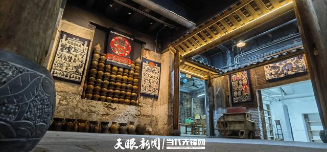 大城小店｜在黔里非遗文创馆，有啥样的“贵州慢时光”？