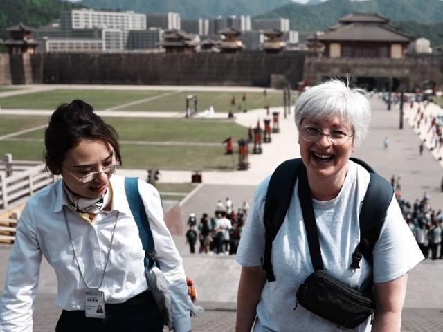 潮声丨暑期入境人数井喷，“进货式旅游”带火“义乌+”