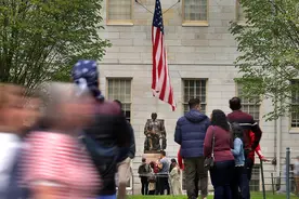 “暴政！”哈佛禁令引众怒，中国学生不敢离校图片