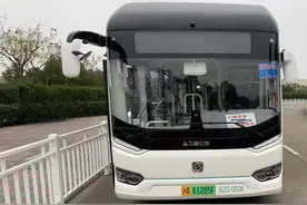 本市开通8条扫墓定点班车，这1条从静安出发图片