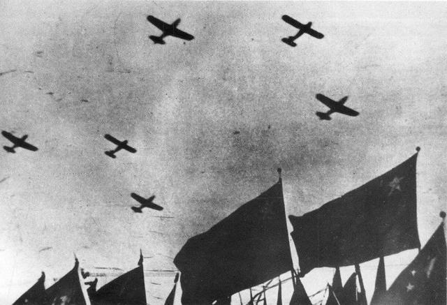 人民空军，生日快乐！