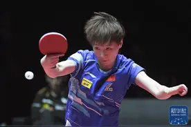 乒乓球世界杯女单小组赛｜王曼昱胜单晓娜图片