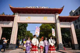 图集｜抢花炮、大巡游、舞麒麟……南沙龙穴“三圣公诞”民俗文化节开幕图片