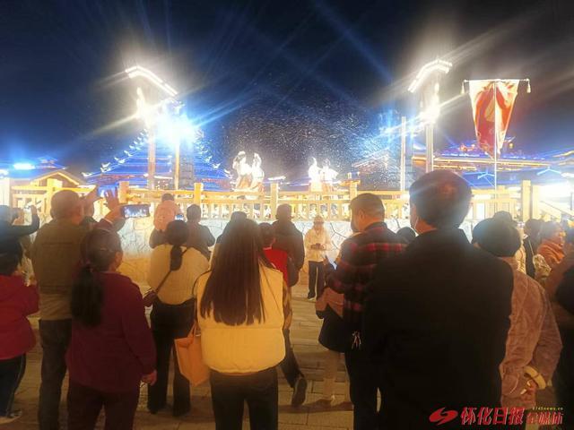 福地怀化懂你如家｜冬日夜晚好去处榆树湾青春广场多彩活动引客来