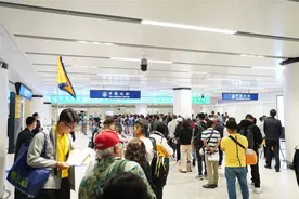 三峡国际机场出入境客流量创历史新高图片