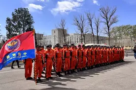 中国救援队赴缅甸地震灾区实施国际救援图片