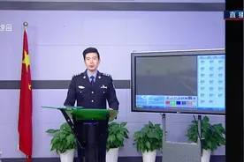 交通连线：受强冷空气影响 本市气温下降风力增大 提醒驾驶员：大风天气行车 要保持安全车距视频封面