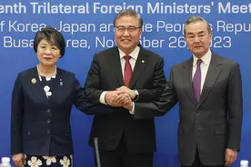 中日韩外长终于又坐到一起，谈了什么大事？图片