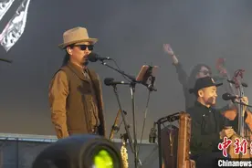 （寻味中华｜非遗）蒙古族呼麦：从一人歌喉听万马奔腾图片