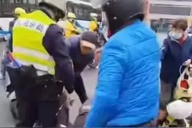 长沙街头外卖小哥和交警干架？真相来了图片