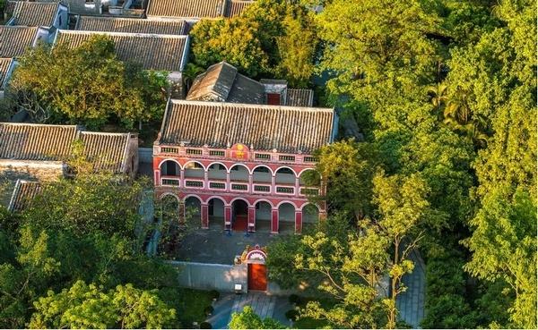 “跟着美食去旅行”十二条主题线路