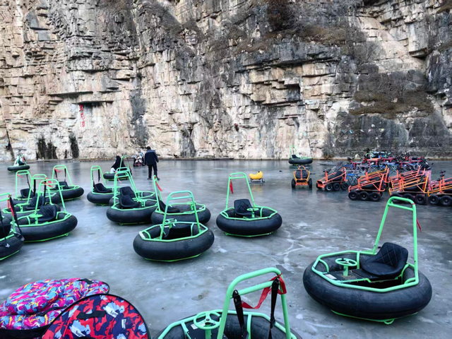 出片率100%！北京震撼冰瀑奇观上线，游客慕“冰”而来