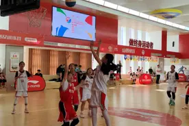 临汾市第一小学U12女子篮球队在省赛载誉而归图片