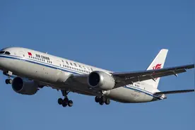 行游WEEKLY｜上海外滩W酒店破圈联名六神 日本大地震预警部分航司出台退改政策图片