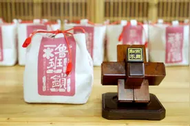 鲁班锁神奇又烧脑！这把“锁”用普通钥匙可打不开图片