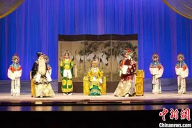《百年巨匠》京剧篇“龙凤呈祥”及名家名段演唱会亮相梅兰芳大剧院图片